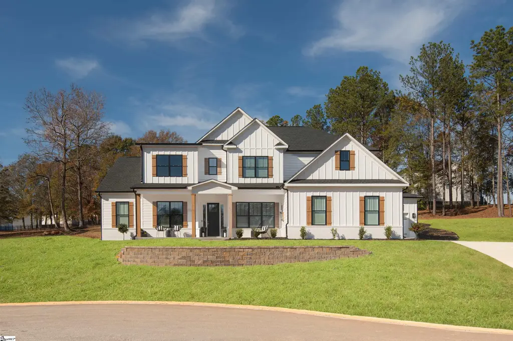 302 Forest Edge Road, Piedmont