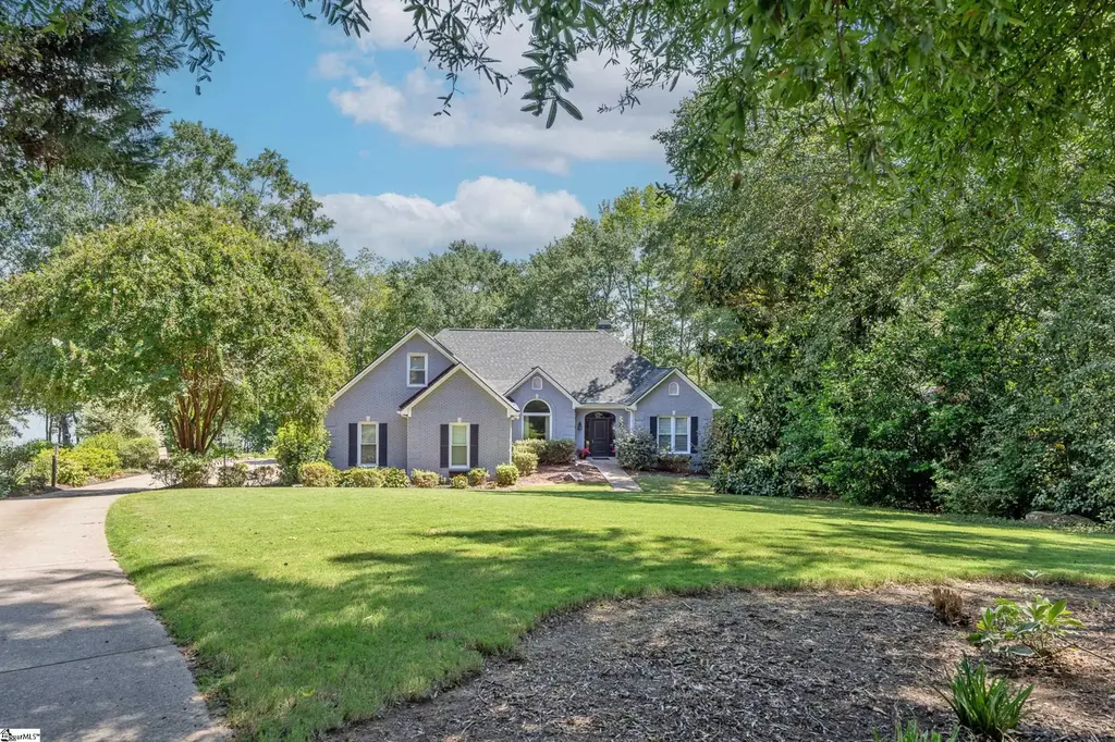 116 Blue Water Trail, Taylors