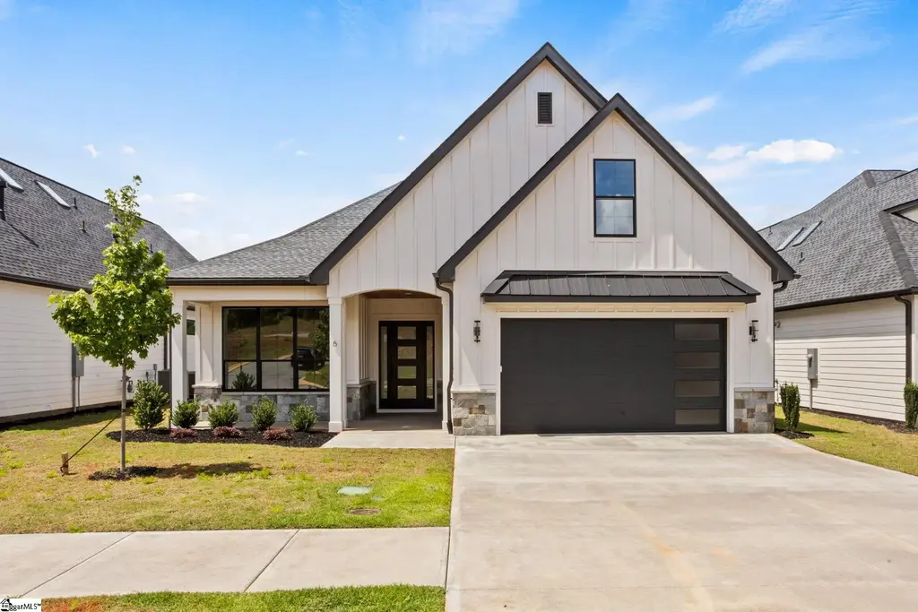 6 Adrian Way, Simpsonville