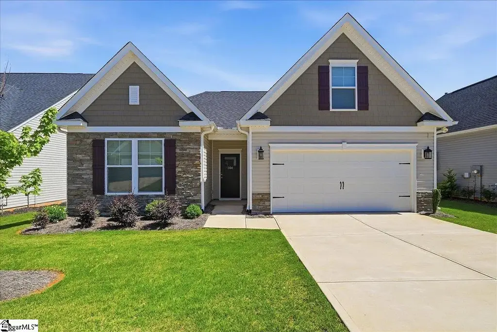 504 Clairbrook Court, Greer