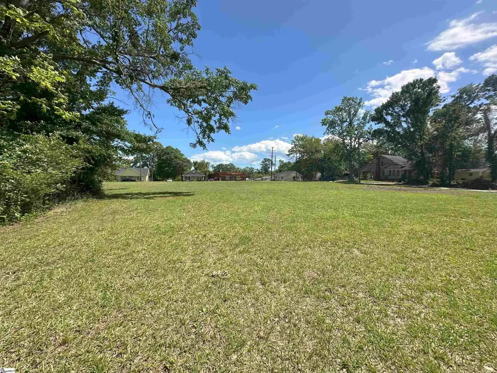 301 Arlington Road, Greer