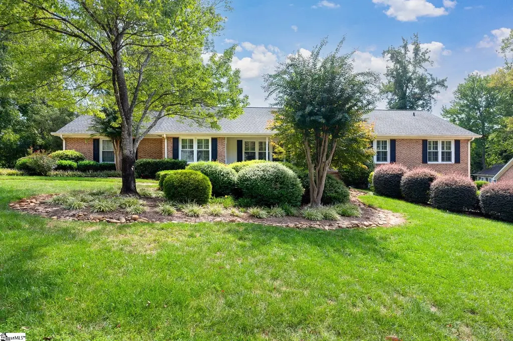 109 Silver Creek Court, Greer