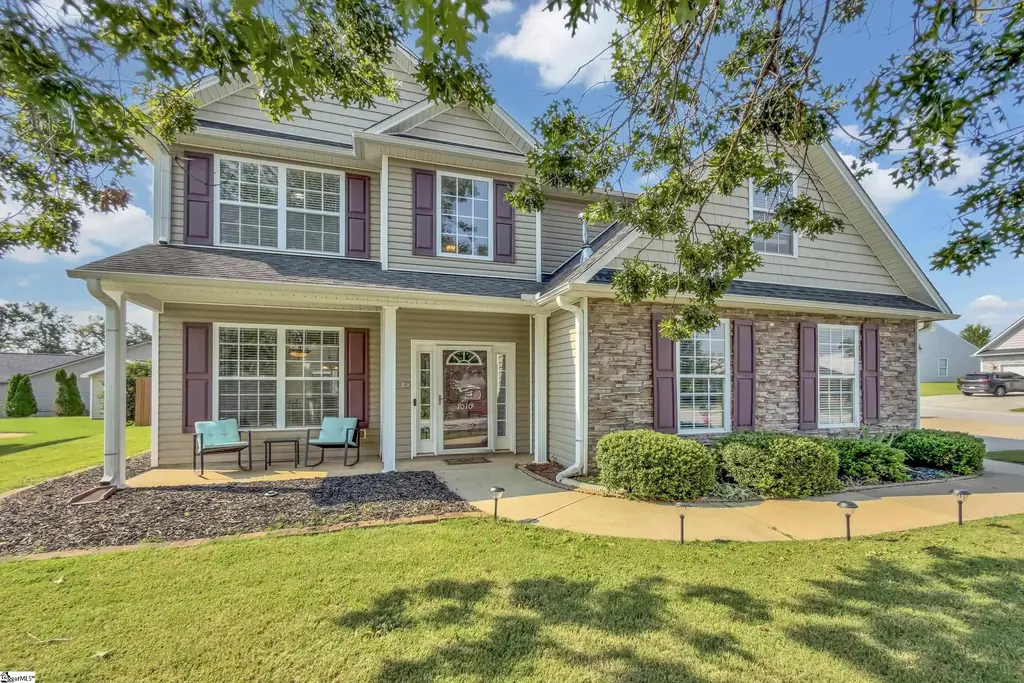 1010 Blythwood Drive, Piedmont