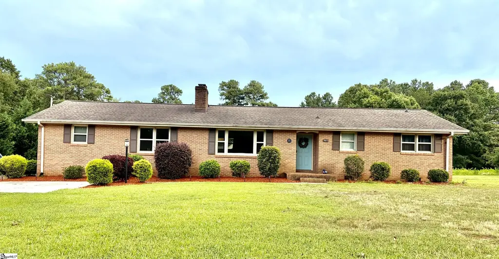 5811 Reidville Road, Moore