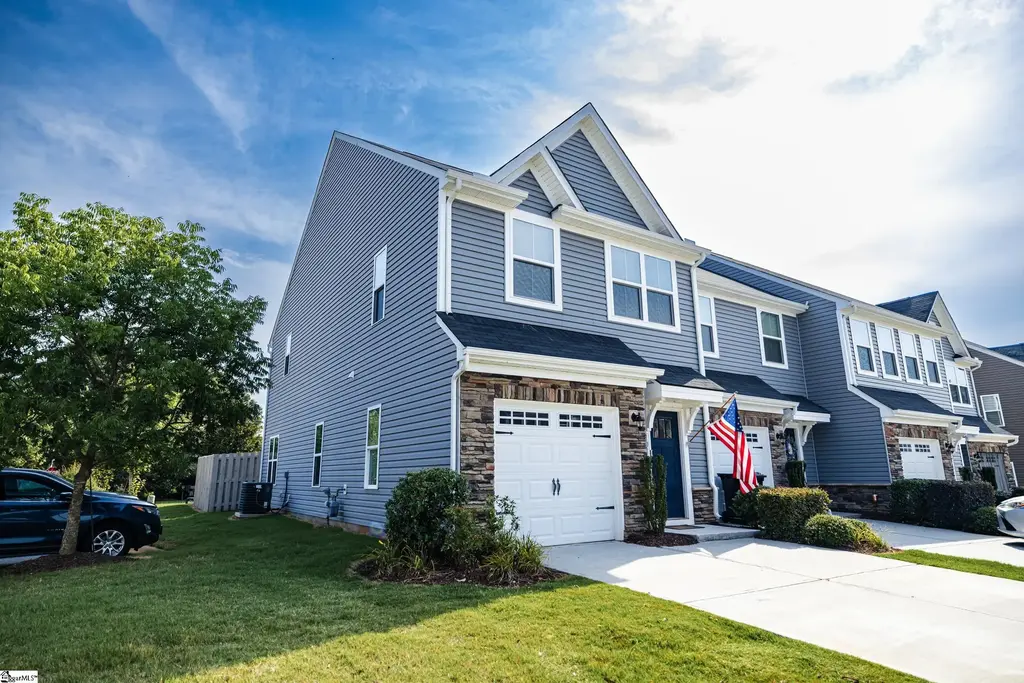 101 Roundtree Drive, Simpsonville