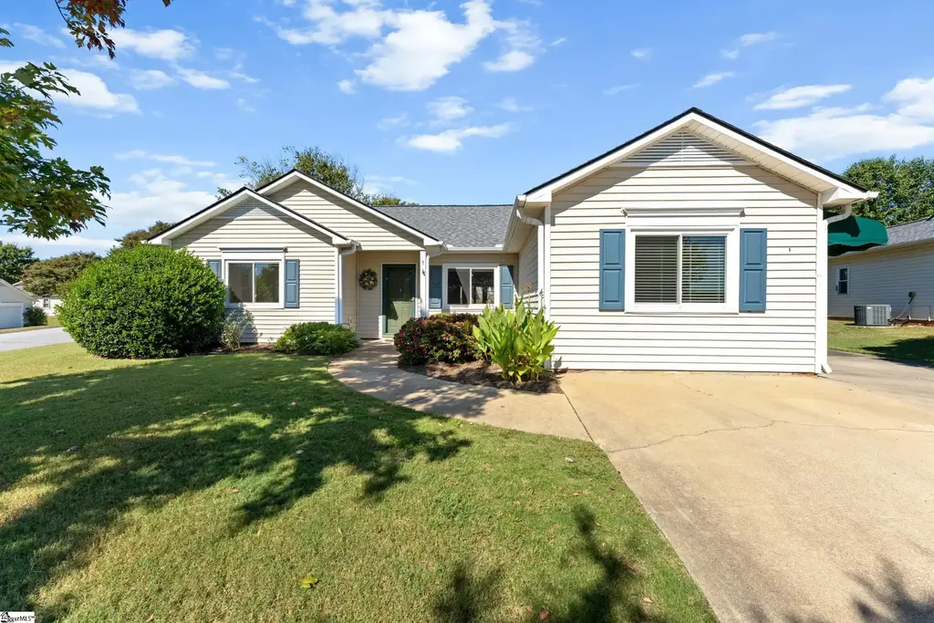 1 Sunbriar Drive, Greenville