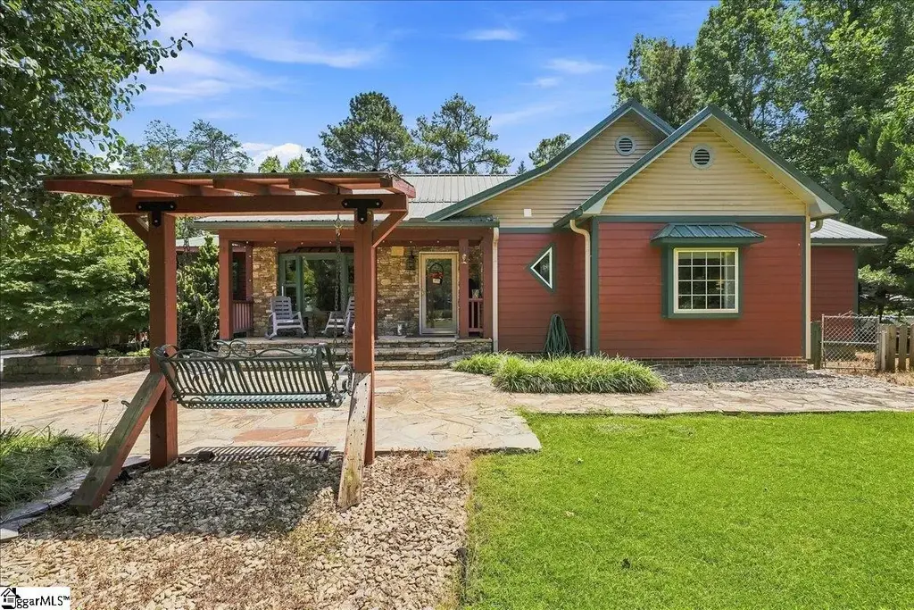 213 Cox Ridge Court, Travelers Rest