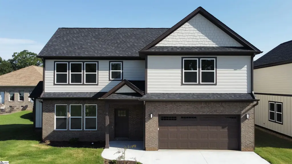 421 Ambiance Court, Spartanburg