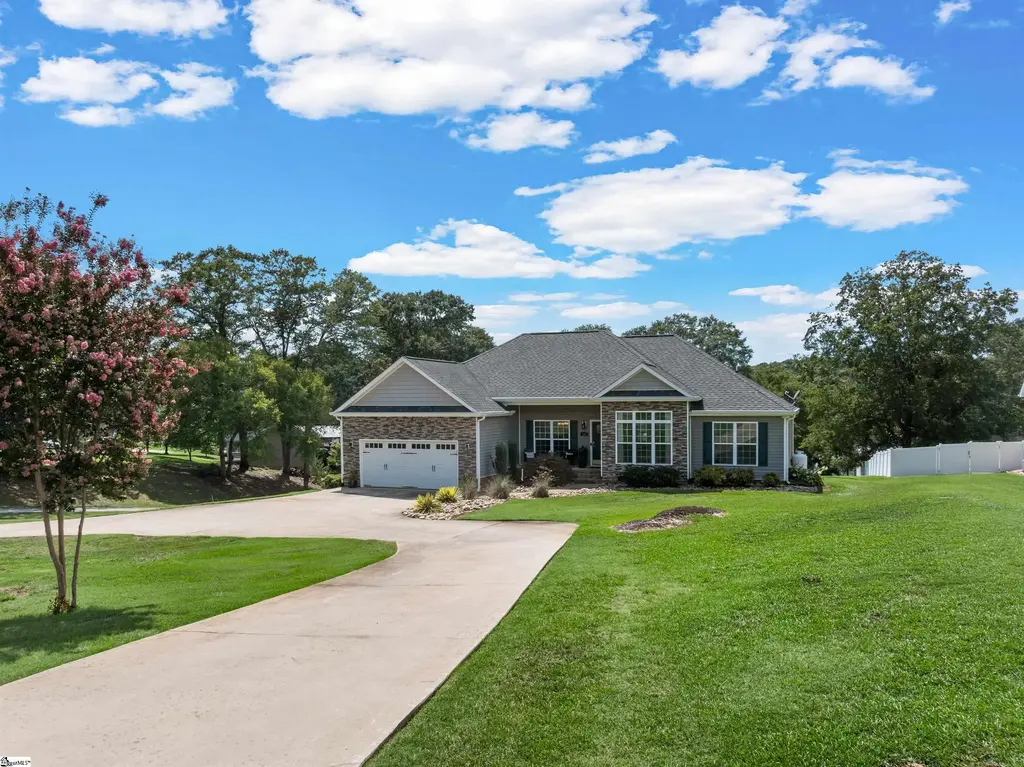 105 Michelle Drive, Chesnee