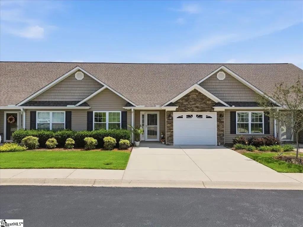 110 Shalom Drive, Simpsonville