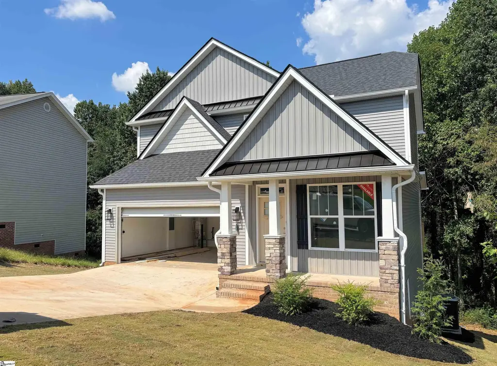 213 Juniper Leaf Way, Greer