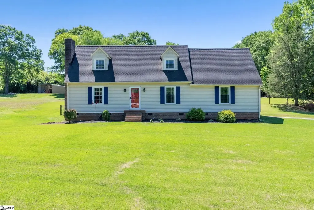 15 Hoedad Drive, Fountain Inn