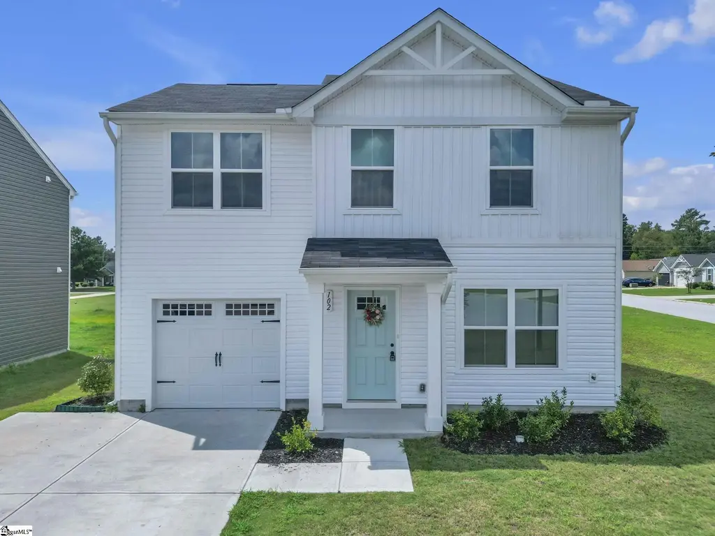 102 Copper Creek Circle, Clinton