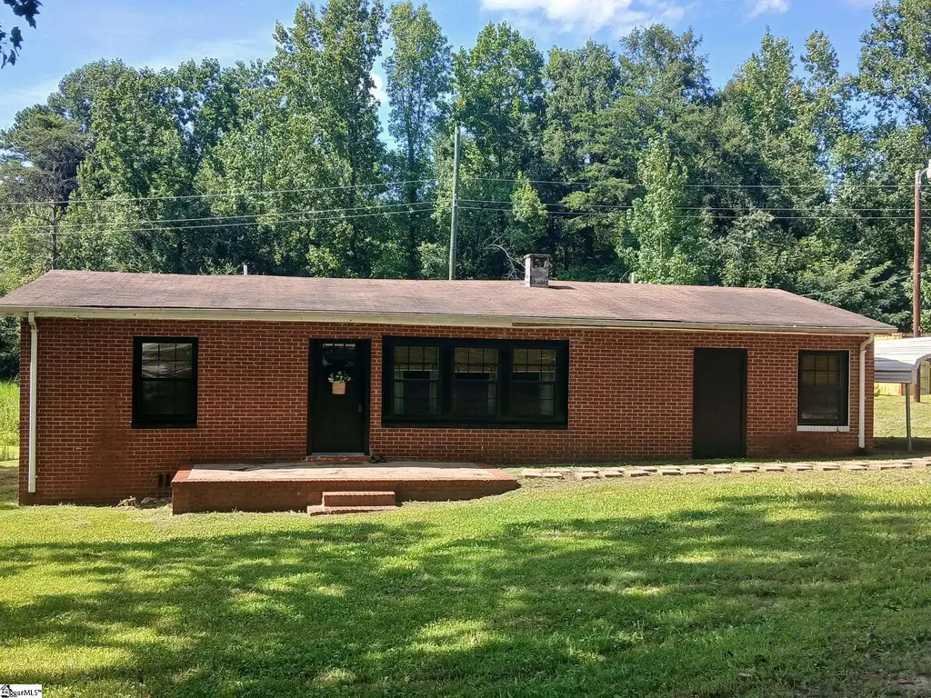 10774 Highway 11, Campobello