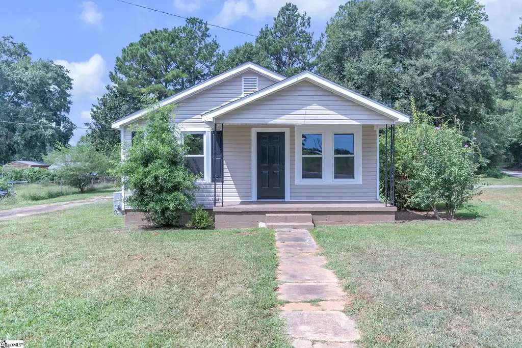 115 Milliken Street, Laurens
