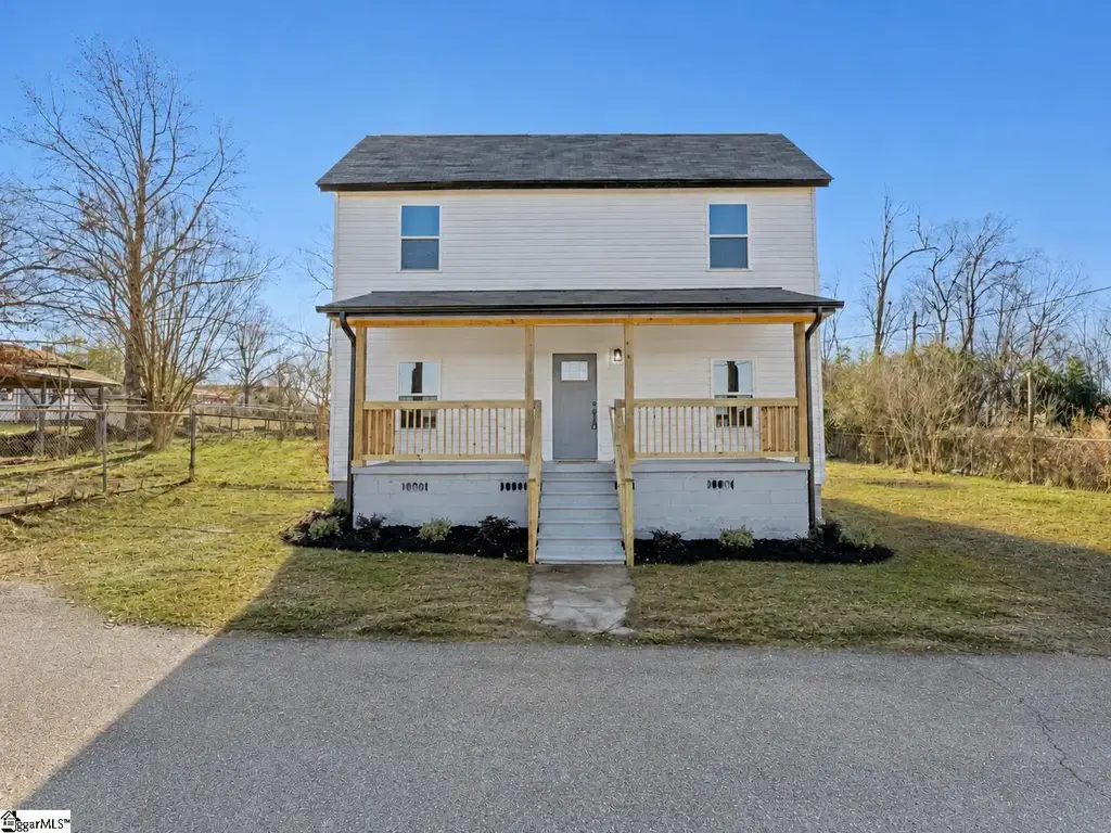 8 Powell Street, Seneca