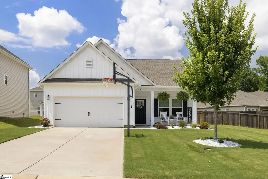 313 Balsa Way, Seneca