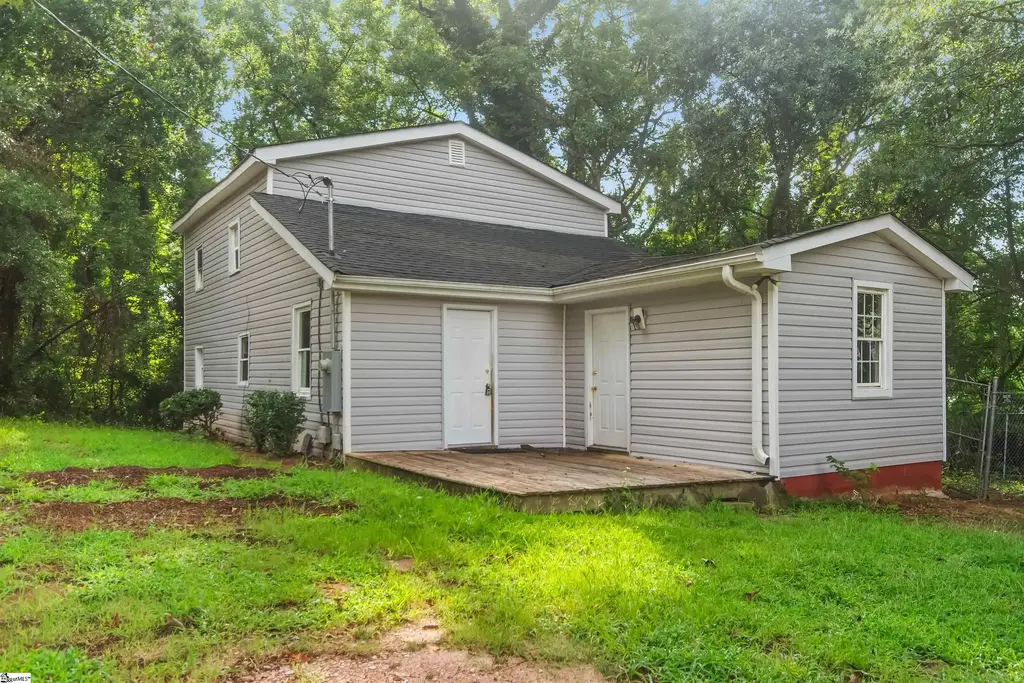 252 N Suber Road, Greer