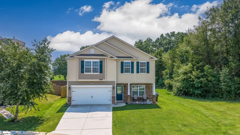 114 Cypress Landing Place, Greer