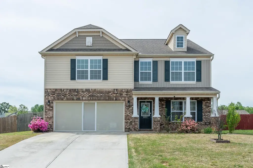 611 Willow Bank Landing, Moore