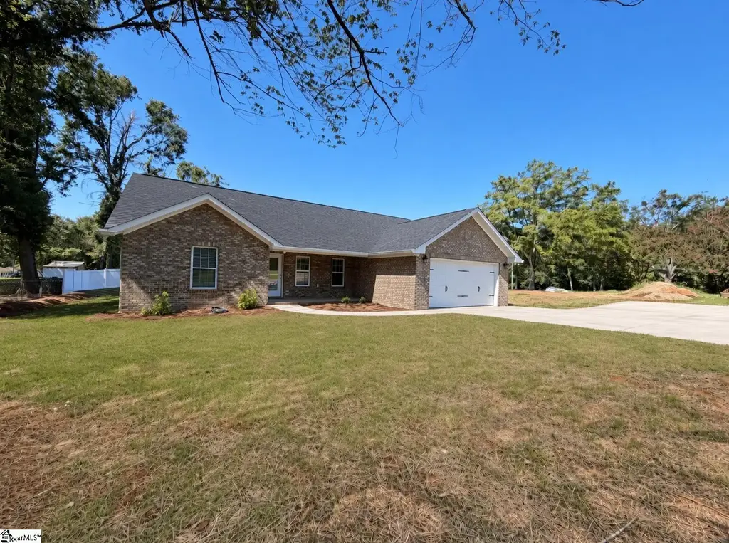 30 Whiteside Street, Spartanburg