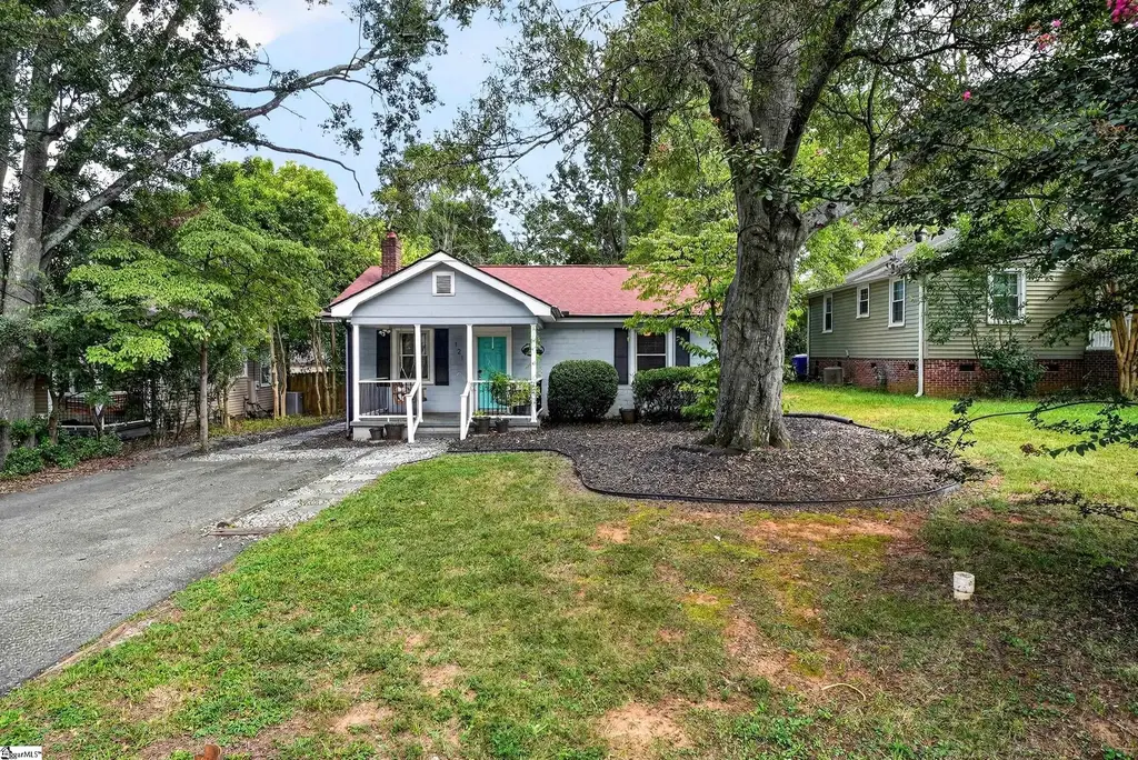 121 Bleckley Avenue, Greenville