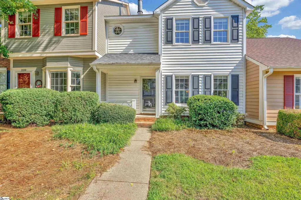 218 Woodburn Club Lane, Spartanburg