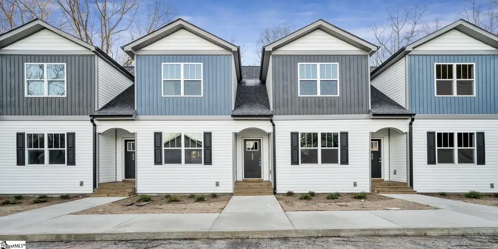628 Forest Creek Circle, Greer
