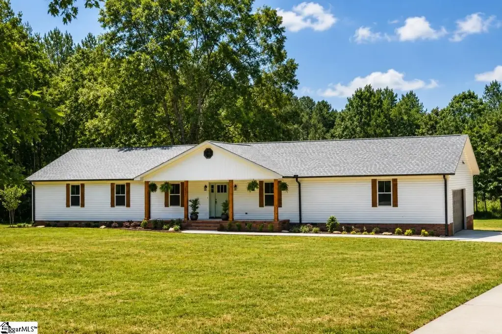 1041 Motlow School Road, Campobello