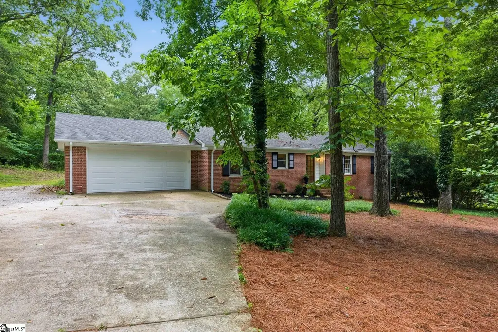 160 Carolina Way, Fountain Inn