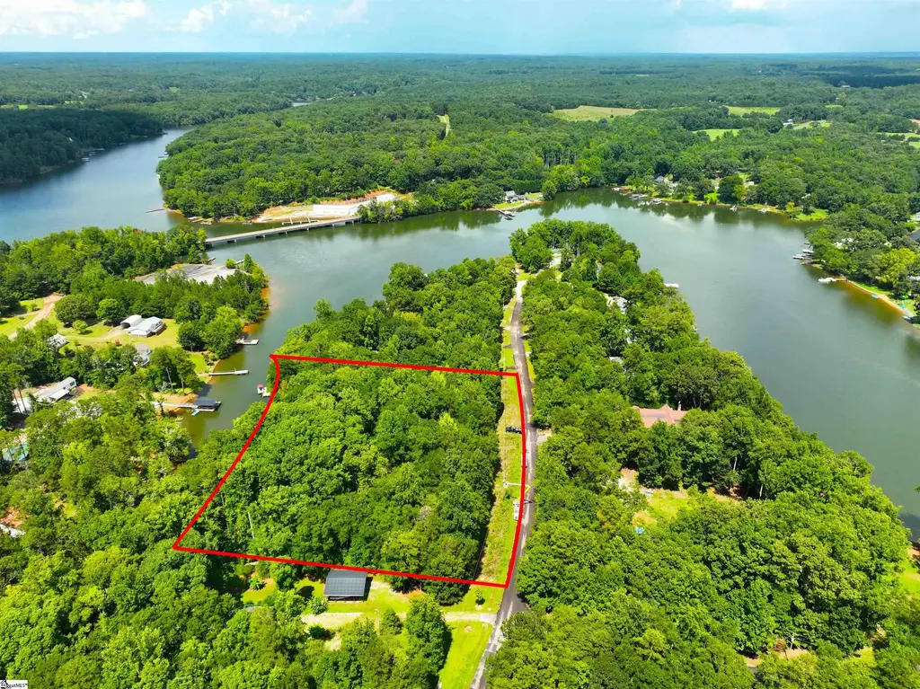 89 Lake Forest Drive, Iva