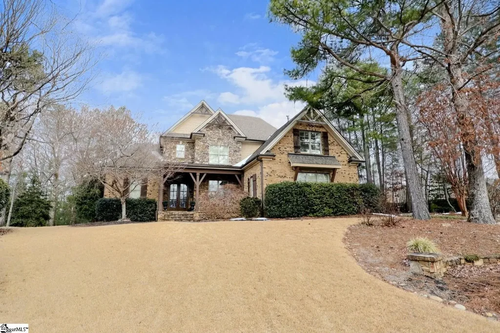 108 Ledgestone Way, Greer