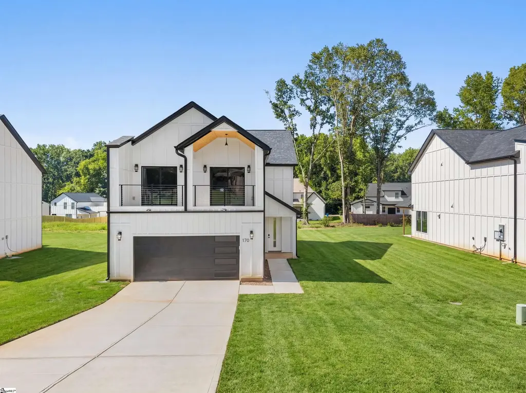 170 Buncombe Street, Woodruff