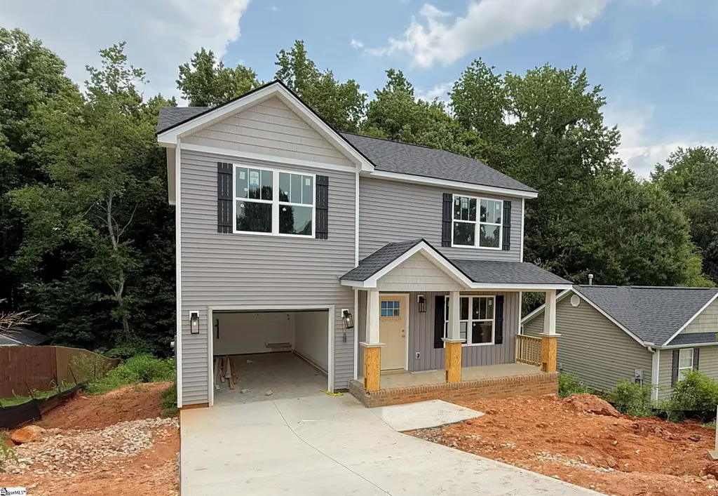 221 Juniper Leaf Way, Greer