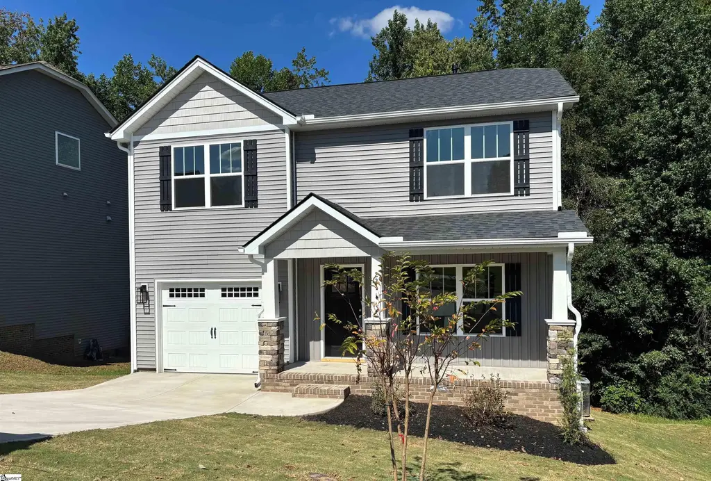221 Juniper Leaf Way, Greer