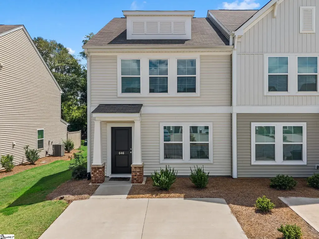 646 Blossom Run, Spartanburg