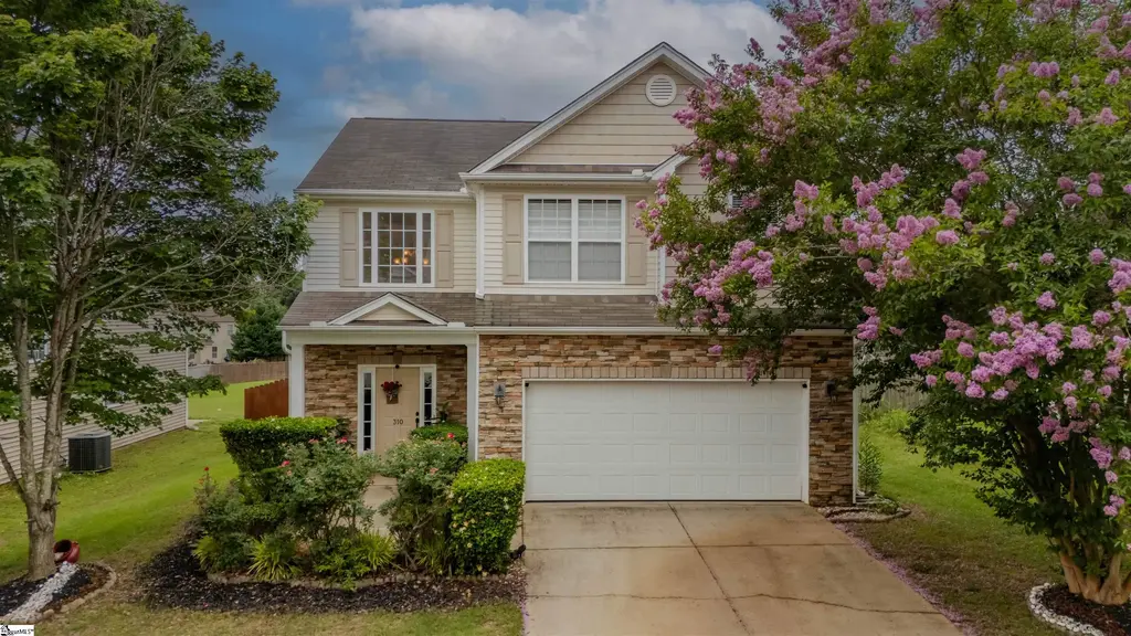310 Hunslet Way, Simpsonville