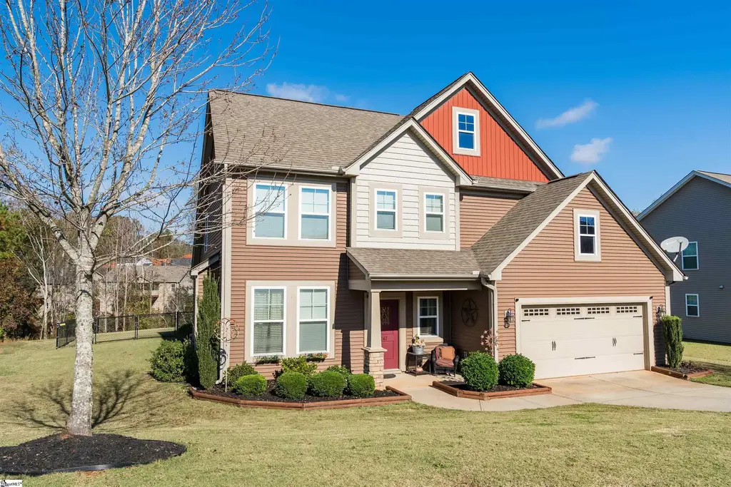 267 Castleton Circle, Boiling Springs