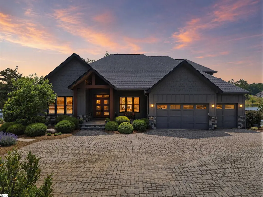 984 Mapleton Lane, Columbus