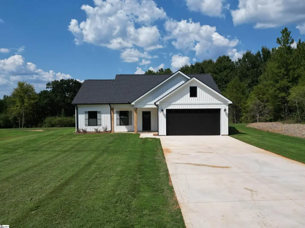 486 Hellams Road, Gray Court