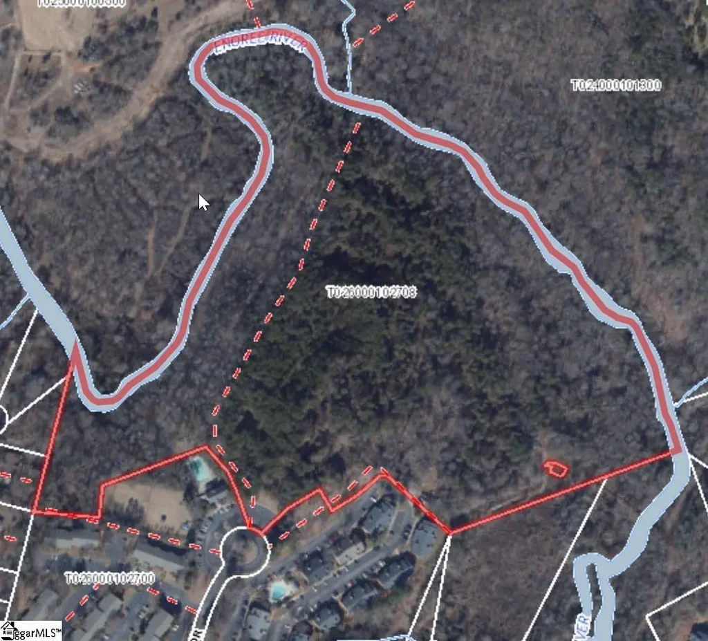 Pinecroft Drive, Taylors