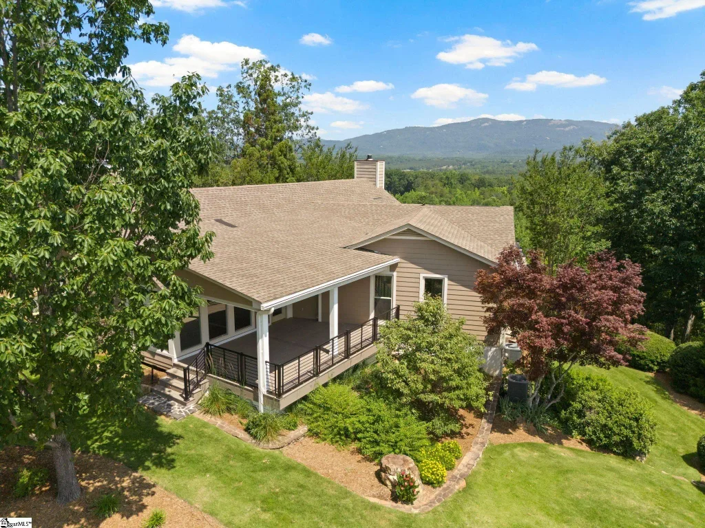 600 Packs Mountain Ridge Road, Taylors