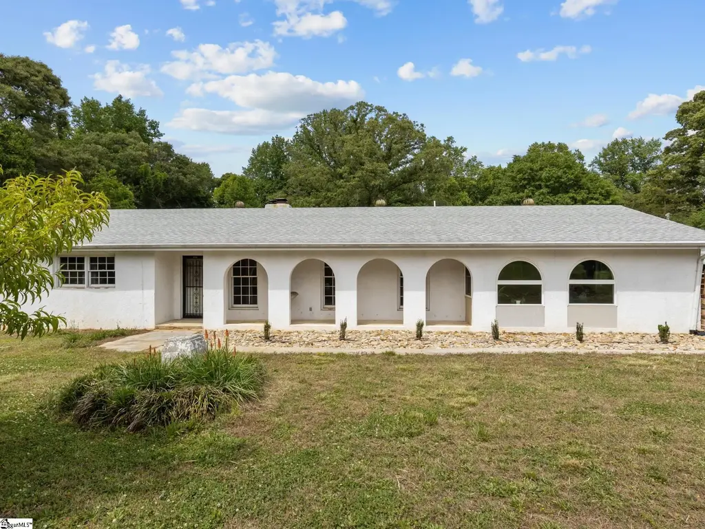 263 Flat Rock Road, Liberty