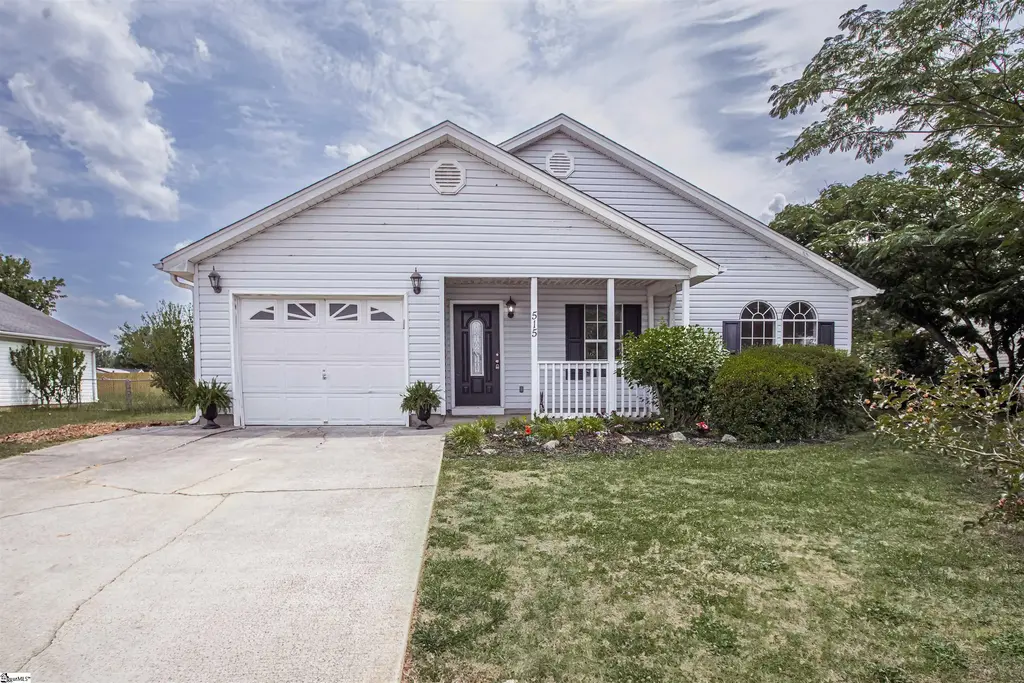 515 Climbing Rose Court, Fountain Inn