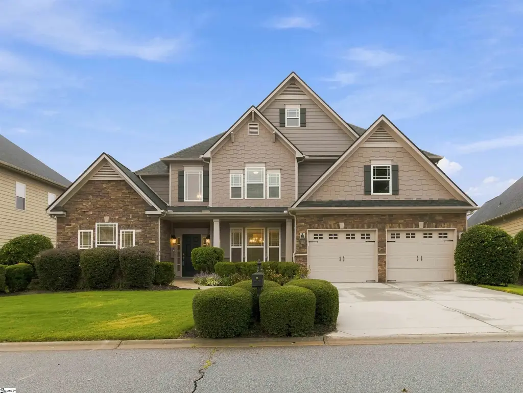 11 Roanoke Hills Court, Simpsonville