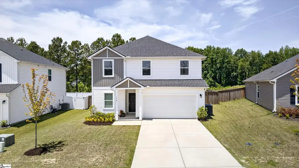 116 Layken Drive, Fountain Inn