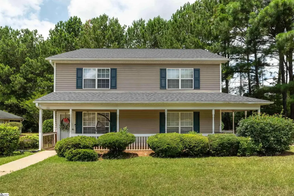 201 Ashley Lane, Laurens