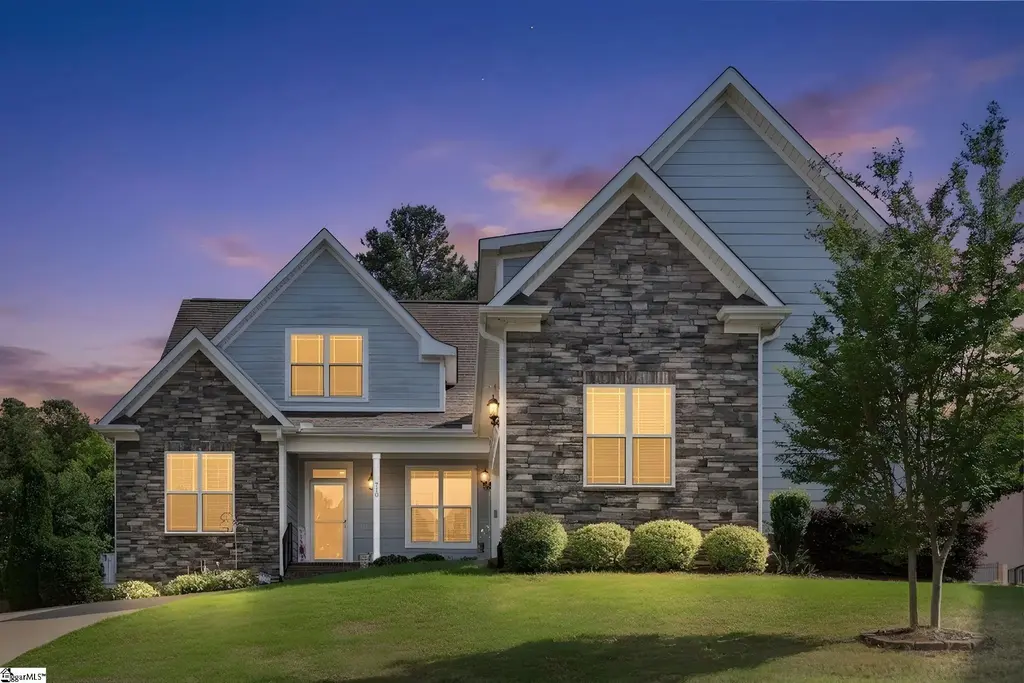 710 Man Of War Court, Inman