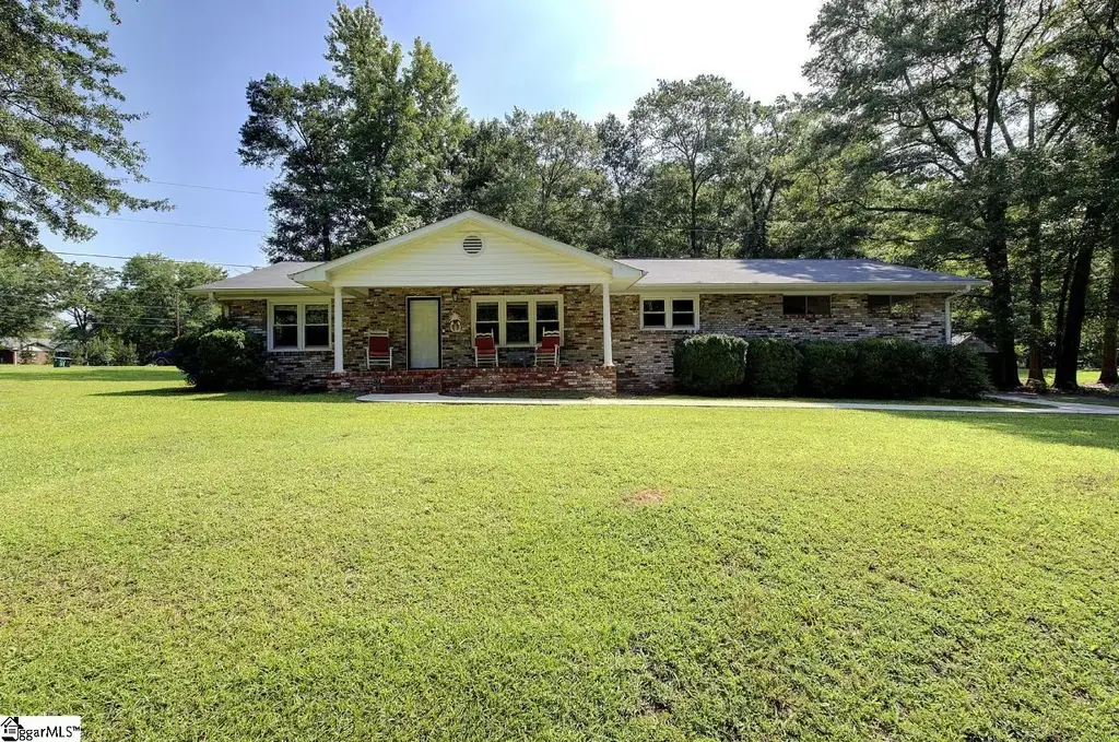 303 Mill Street, Williamston