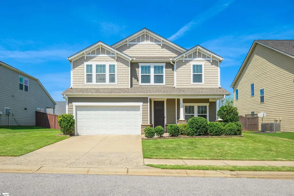 222 Delbourne Lane, Greer